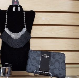 Meet your Posher, Litresh